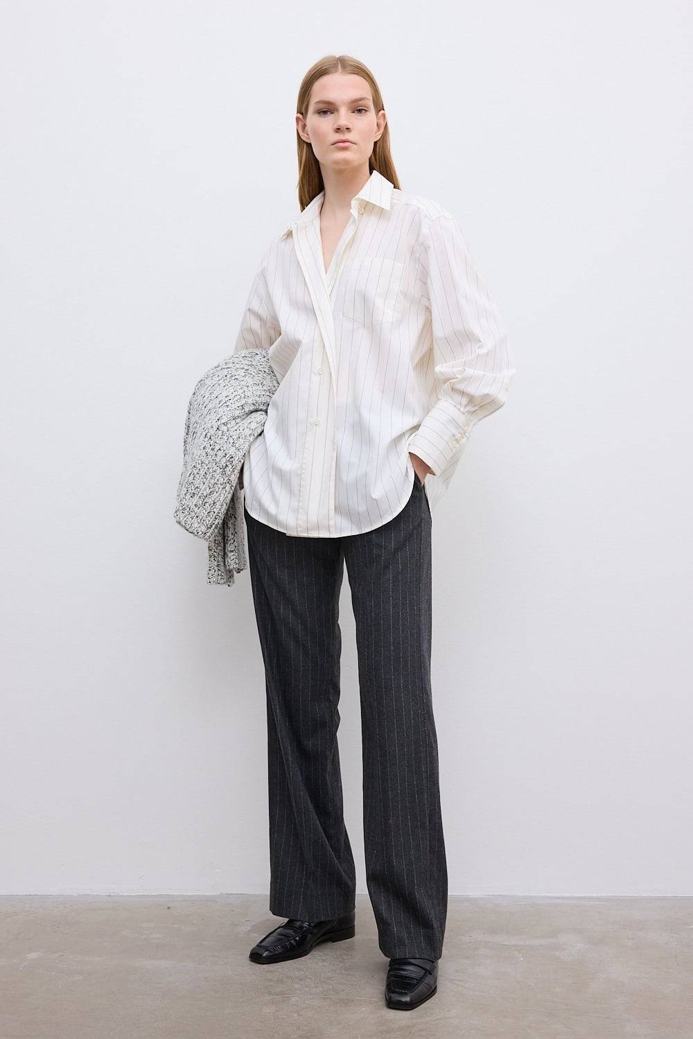 Shop - Asymmetric shirt - Official Online Store