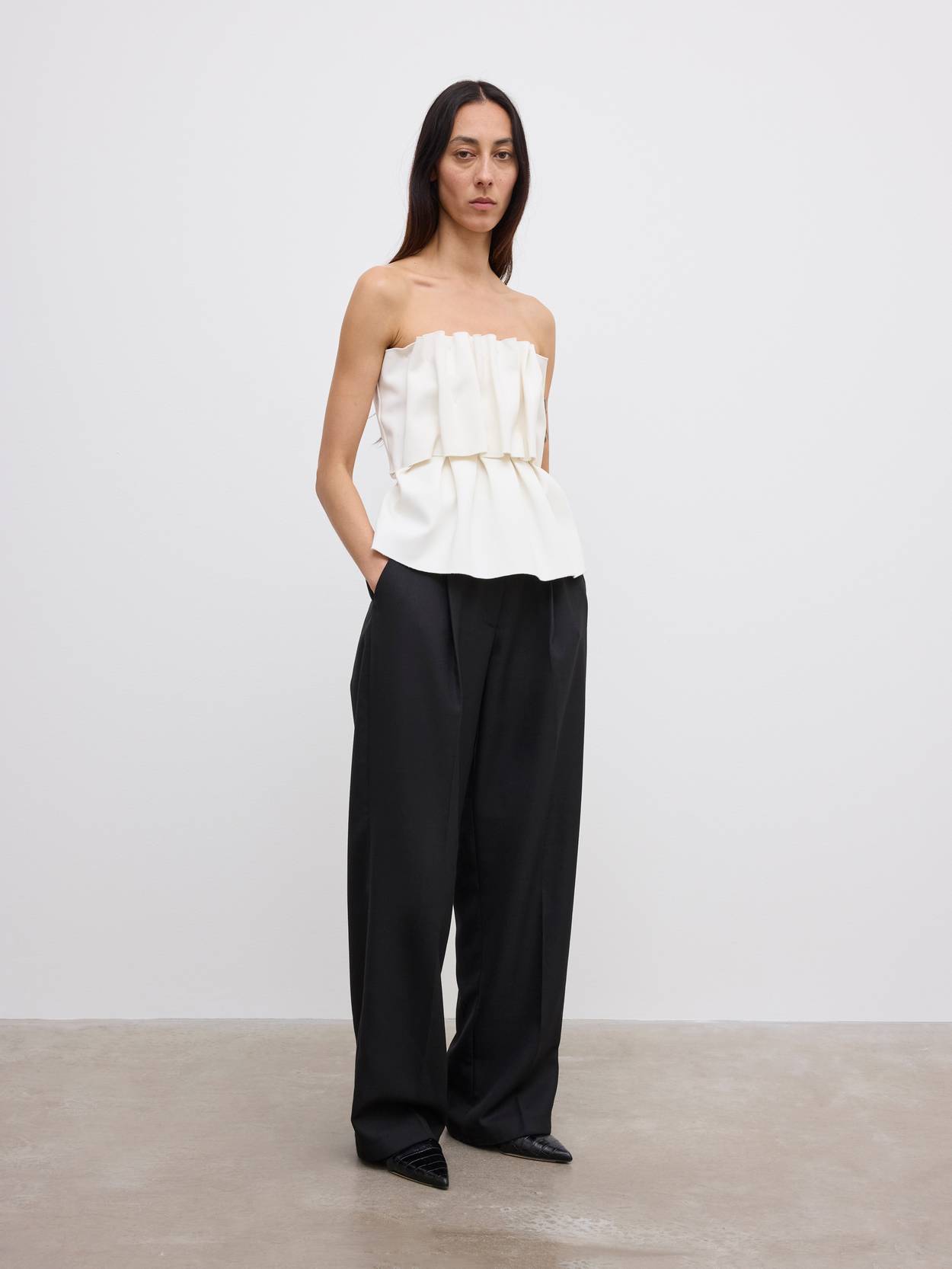 Sculpted tube top