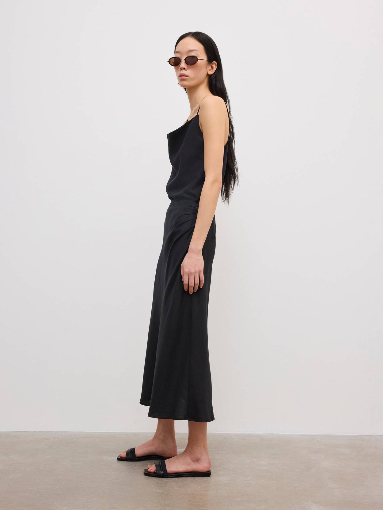 Draped Midi linen skirt