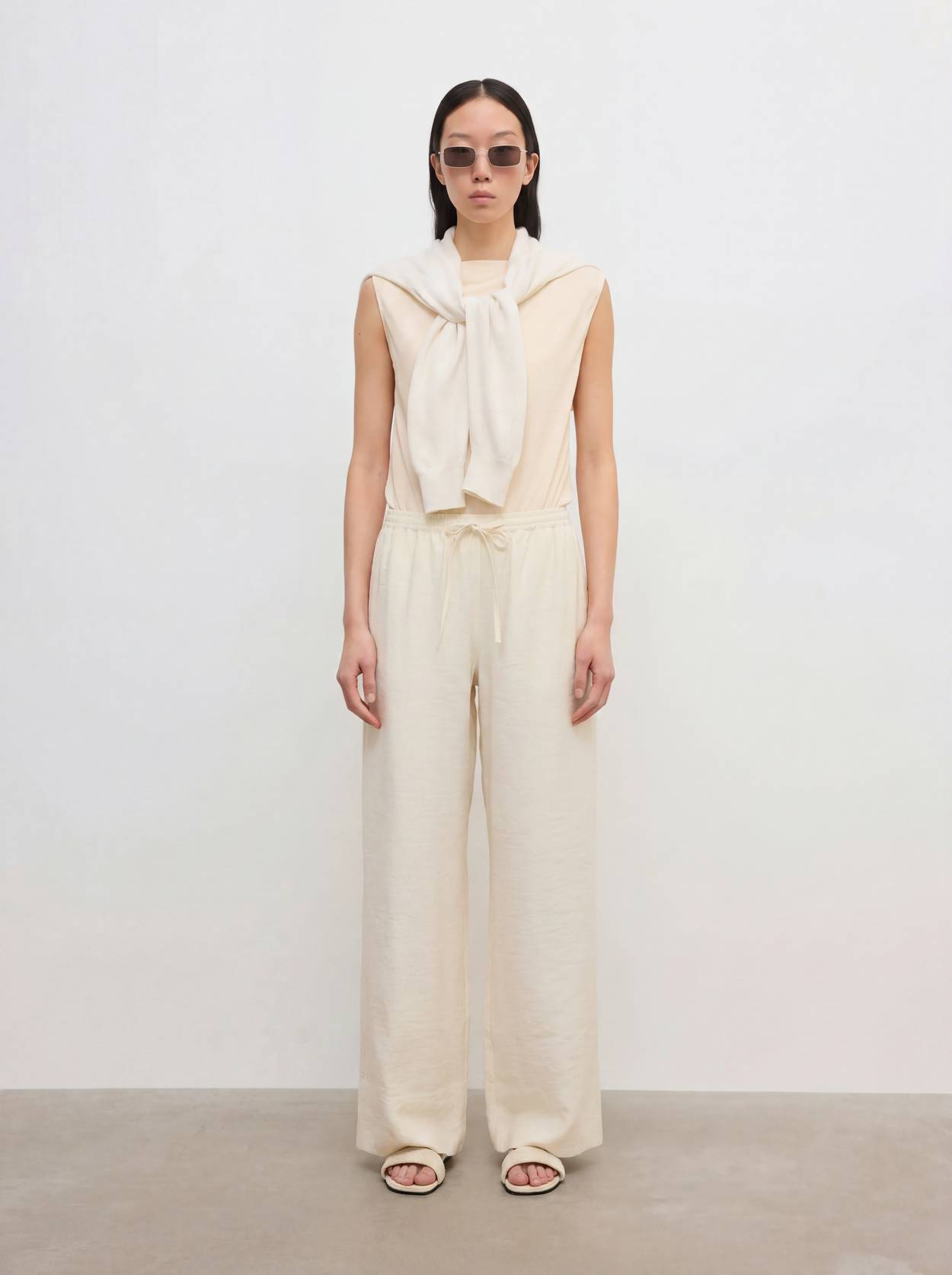 Drawstring trousers