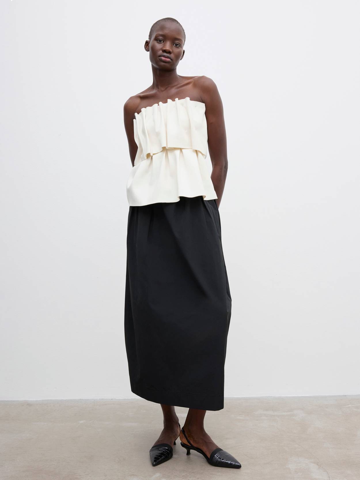 Sculpted tube top