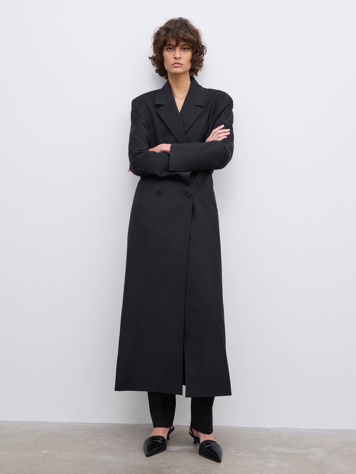 Long tailored blazer