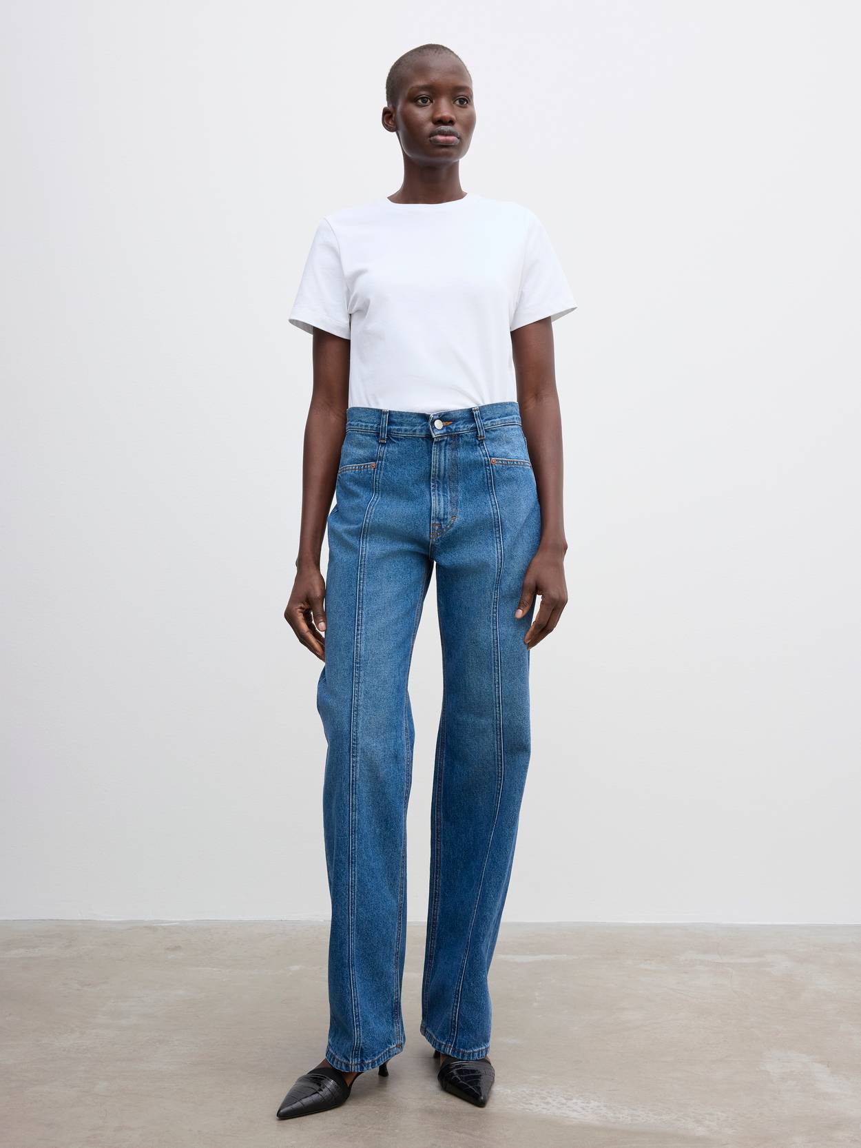 Loose fit denim