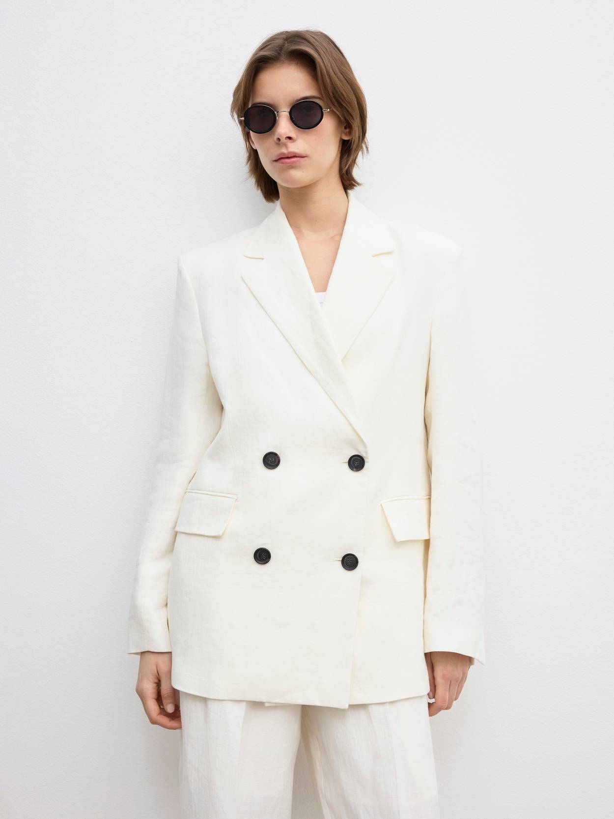 Classic linen blazer