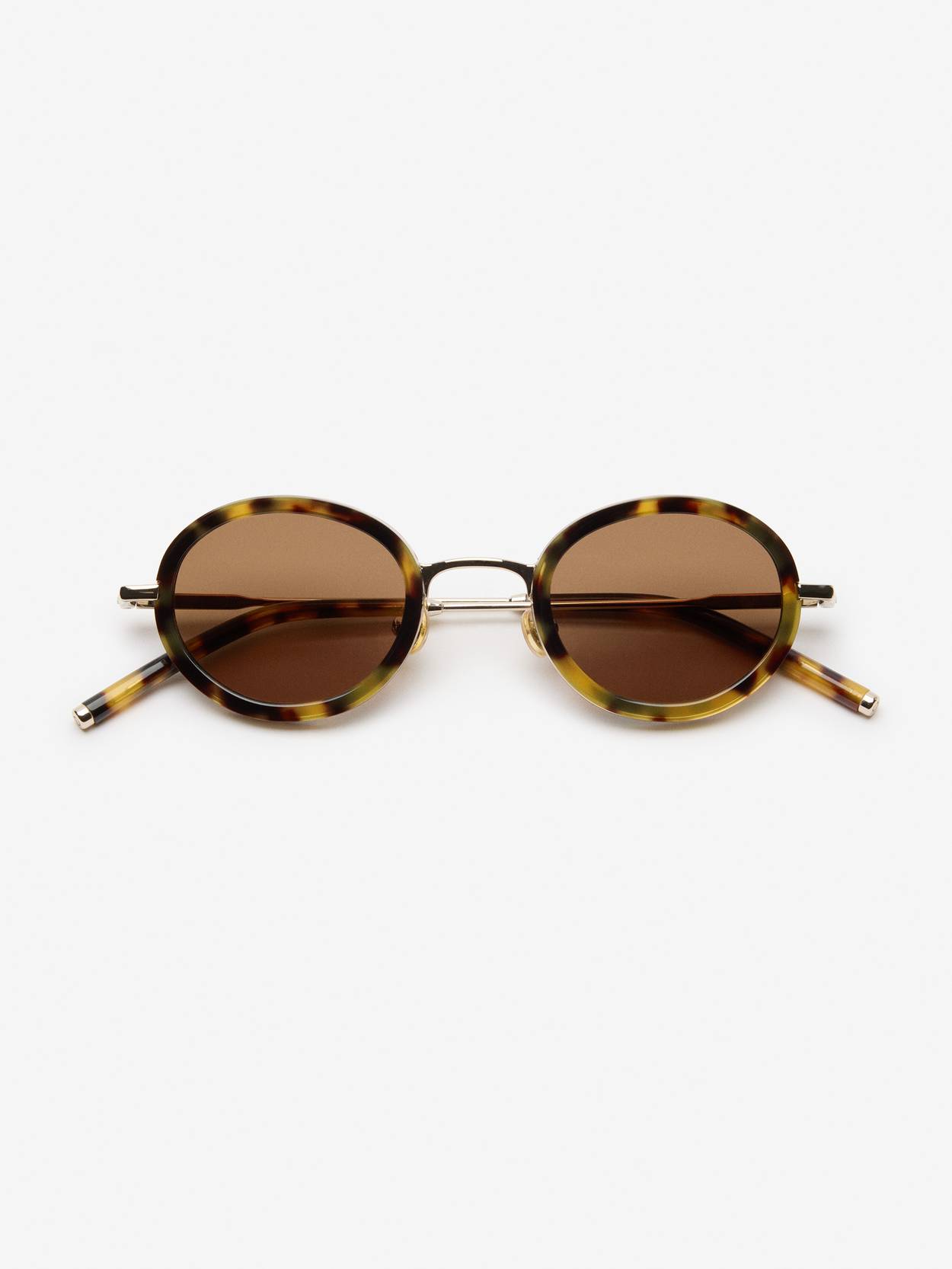 Round sunglasses