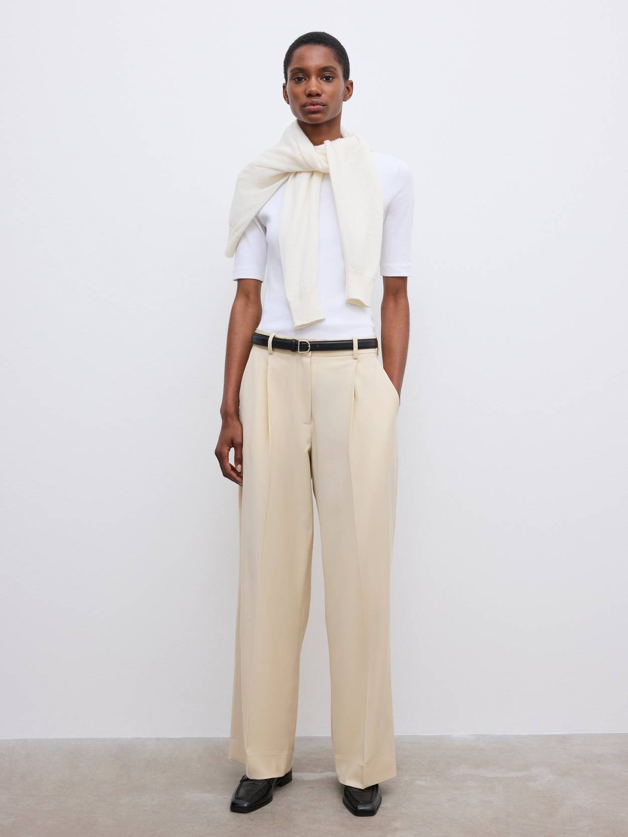 Relaxed Wool trouser